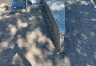 Kislány papírhajóval szobor Hajdúszoboszló