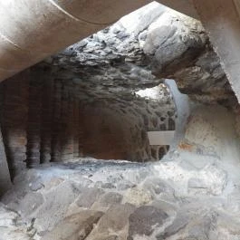 Kisnánai Várrom és Népi Műemlék, Kisnána - Belső