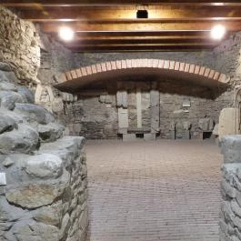 Kisnánai Várrom és Népi Műemlék, Kisnána - Belső