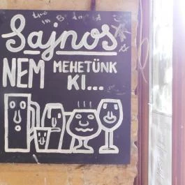 Kisüzem Budapest - Belső