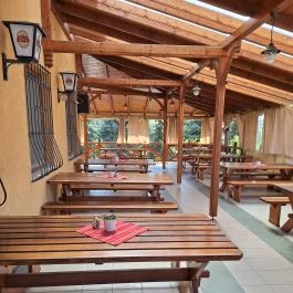 Kisvadász Vendéglő Boconád - Belső