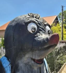 Kisvakond szobor