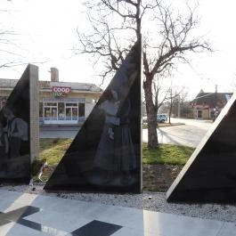 Kitelepítési emlékmű Hajós - Egyéb