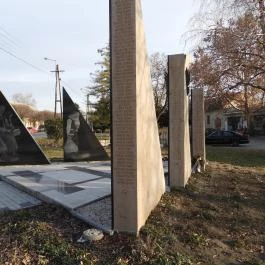 Kitelepítési emlékmű Hajós - Egyéb