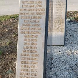 Kitelepítési emlékmű Hajós - Egyéb