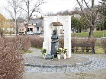 Kitelepítési emlékmű Biatorbágy