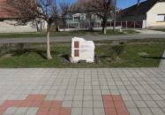 Kitelepítési emlékmű Vértesboglár