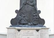 Kitelepítettek emlékműve Solymár