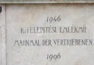 Kitelepítettek emlékműve Solymár