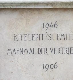 Kitelepítettek emlékműve