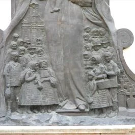 Kitelepítettek emlékműve, Solymár - Egyéb