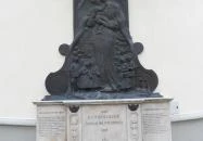 Kitelepítettek emlékműve Solymár