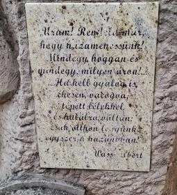 Kitelepítettek emlékműve