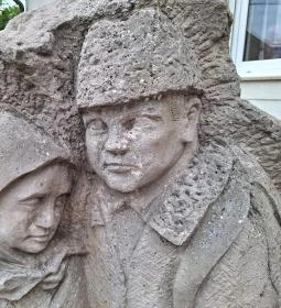 Kitelepítettek emlékműve