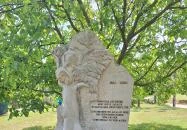 Kitelepítettek emlékműve Hidegkút