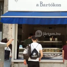 Kő fagyi? a Bartókon Budapest - Külső kép