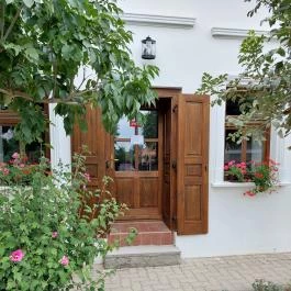 Kőkút Kert Vendéglő, Kékkút - Külső kép