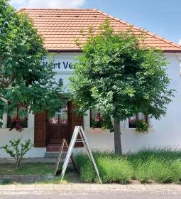 Kőkút Kert Vendéglő