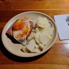 Kolbászda Vendéglátó Gasztronómiai Kft., Budapest - Étel/ital