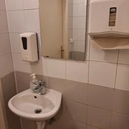 Kolbászda Vendéglátó Gasztronómiai Kft., Budapest - Mosdó