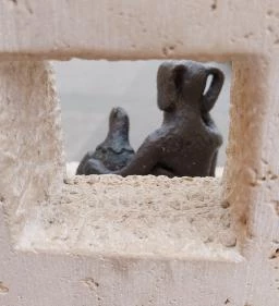 Kolodko: Anyám tyúkja miniszobor