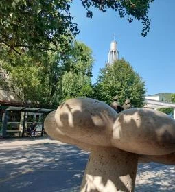 Kolodko: Aranka néni & Béla bácsi miniszobor