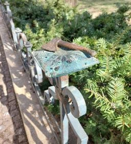 Kolodko: A balta miniszobor