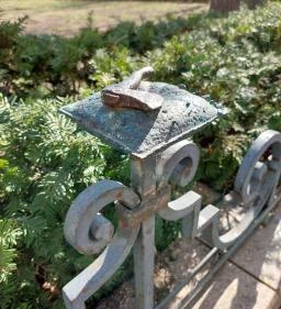 Kolodko: A balta miniszobor