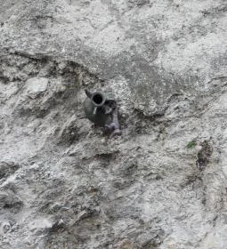 Kolodko: Bombán csüngő Vuk miniszobor