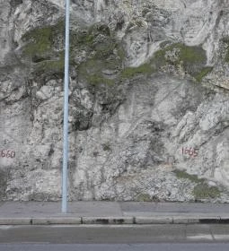 Kolodko: Bombán csüngő Vuk miniszobor