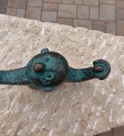 Kolodko: Csúzli miniszobor