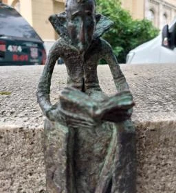 Kolodko: Drakula miniszobor