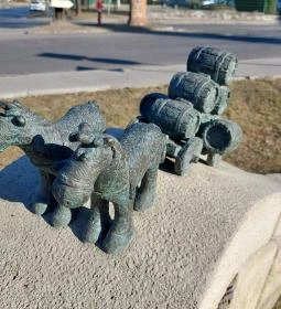 Kolodko: Dreher söröskocsi miniszobor