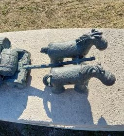 Kolodko: Dreher söröskocsi miniszobor