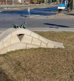 Kolodko: Dreher söröskocsi miniszobor