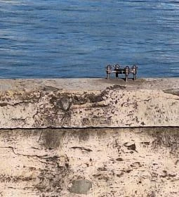 Kolodko: Dróntámadás miniszobor, Budapest