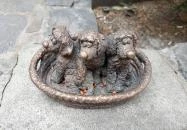 Kolodko: Egyszer volt Budán kutyavásár miniszobor Budapest