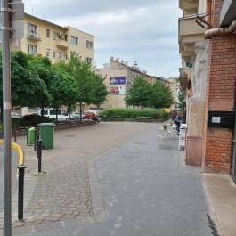 Kolodko: Egyszer volt Budán kutyavásár miniszobor Budapest - Egyéb