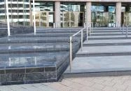 Kolodko: Füles miniszobor Budapest