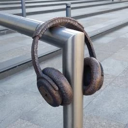 Kolodko: Füles miniszobor, Budapest - Egyéb