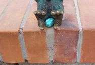 Kolodko: Gombóc Artúr miniszobor Tihany