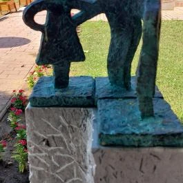 Kolodko: Hármas csárdás miniszobor, Geszteréd - Egyéb