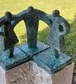 Kolodko: Hármas csárdás miniszobor