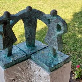 Kolodko: Hármas csárdás miniszobor, Geszteréd - Egyéb