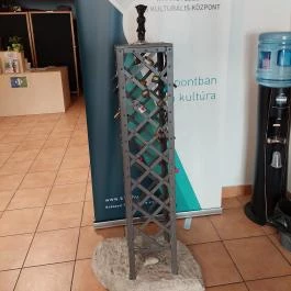 Kolodko: Harry Houdini miniszobor Budapest - Külső kép