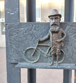 Kolodko: Herzl Tivadar miniszobor