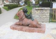 Kolodko: LeoNóra miniszobor Veszprém