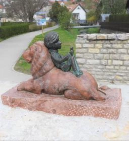 Kolodko: LeoNóra miniszobor