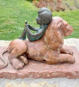 4. legjobb látnivaló: Kolodko: LeoNóra miniszobor