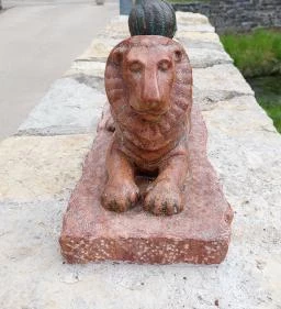 Kolodko: LeoNóra miniszobor